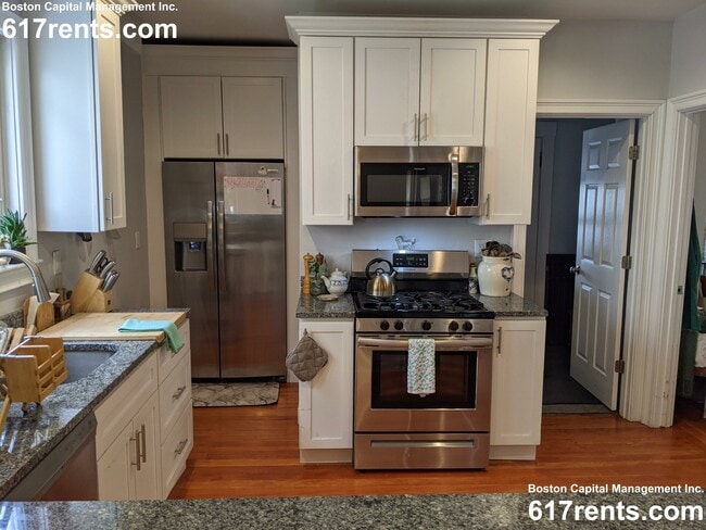 113 3rd St unit 1, Medford, MA 02155 - photo 3