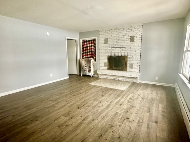 680 Stamp Dr, Elkhart, IN 46514 - photo 5