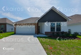 104 Teddy Ln, Lafayette, LA 70507