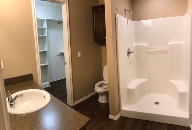 4284 Castlegate Dr unit 4284 Castlegate Dr., Paris, TX 75462 - photo 6