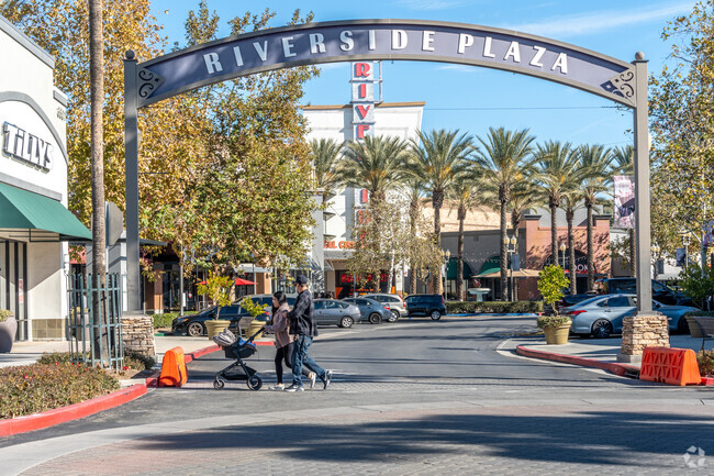 California Plaza in Magnolia Center offers a diverse range of shopping and dining options.