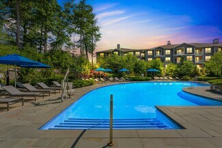 10 Fisher St, Foxborough, MA 02035