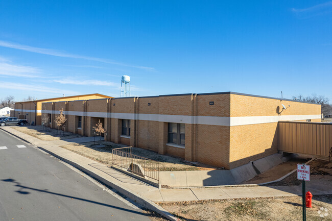 Minco Elementary School
