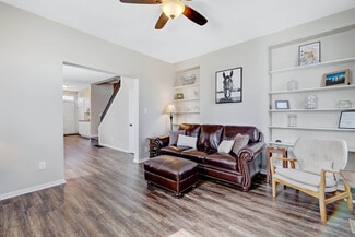 729 Hamlet St, Columbus, OH 43215