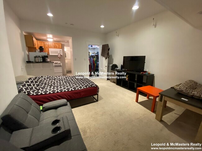 380 Commonwealth Ave unit 2, Boston, MA 02215 - photo 3