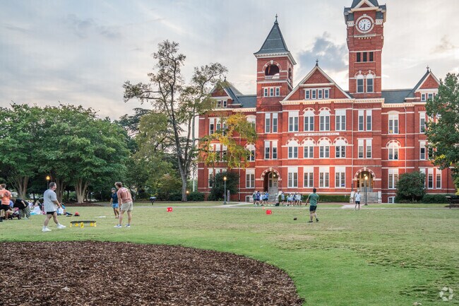 Residents in Cloverleaf can spend some time outside at Samford Park.
