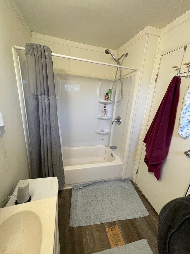 698 High St, California, PA 15419 - photo 6