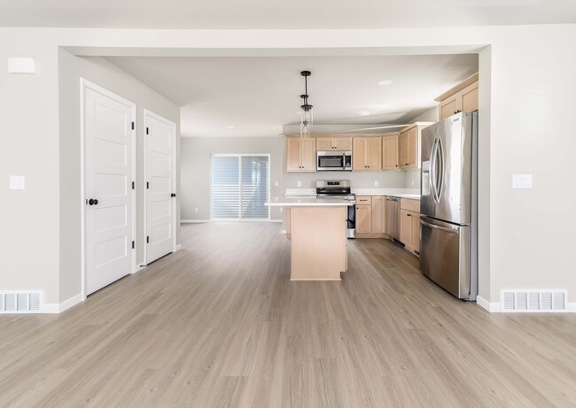 9260 Gentle Feather Rd, Verona, WI 53593 - photo 4