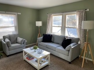 116 5th St Unit 1, Auburn, ME 04210