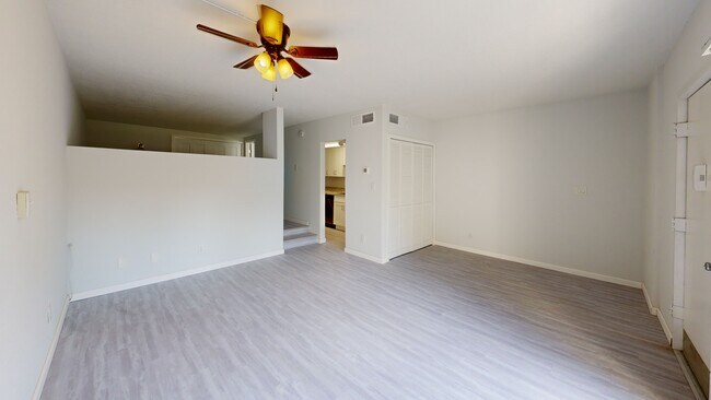 200 Maitland Ave unit 37, Altamonte Springs, FL 32701 - photo 2