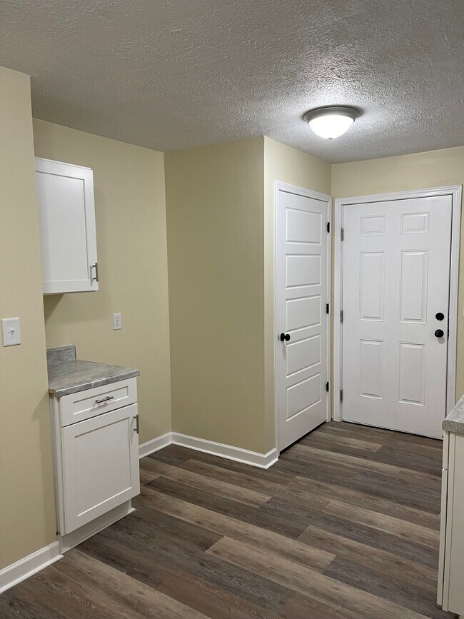 633 Colonette Dr unit 631 - A, Hopkinsville, KY 42240 - photo 6