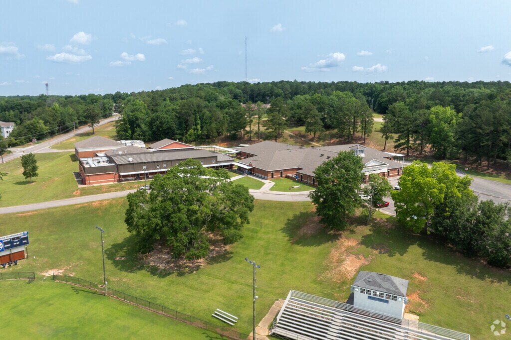 Charles Henderson Middle School is a highly regarded school located in Troy, Alabama.