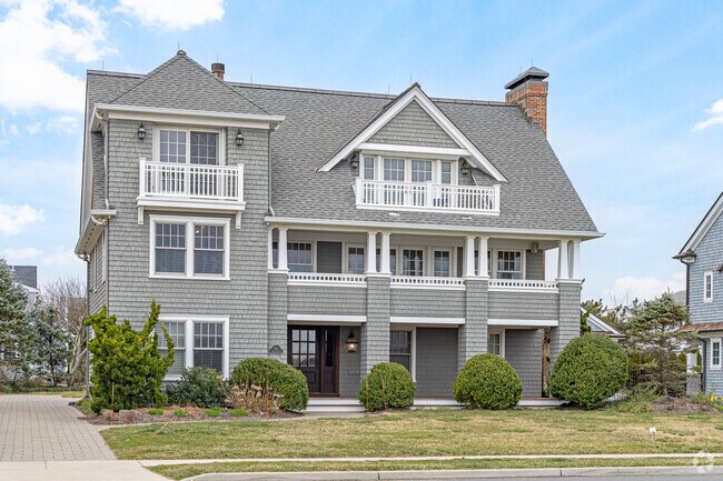 Spacious colonials and Victorians are the predominant styles of homes in Spring Lake.
