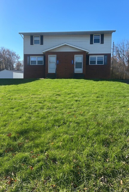 1835 Koran Ave NW unit 1837 Koran Ave NW, Canton, OH 44708 - photo 2