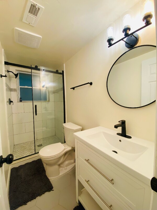 5530 Q, Annandale, VA 22003