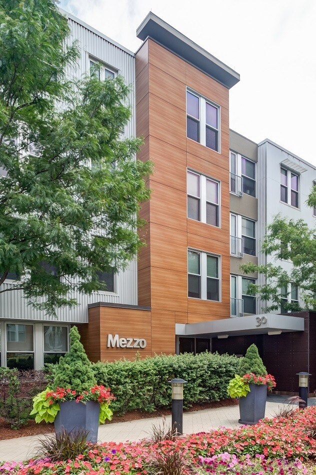 Mezzo Design Lofts, Charlestown, MA 02129 - photo 2