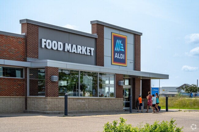Aldi is an affordable grocery option for Cylon residents.