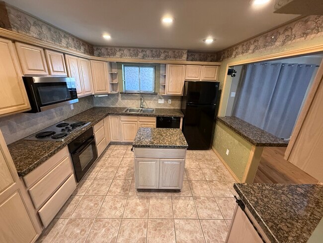 8618 Baltimore Dr unit 102A, Dallas, TX 75225 - photo 4