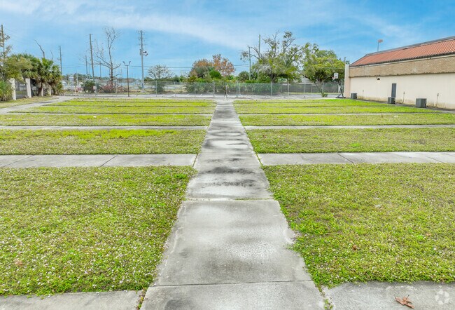 Chancery High Charter School has a small campus and is part of a shopping plaza in Oak Ridge.