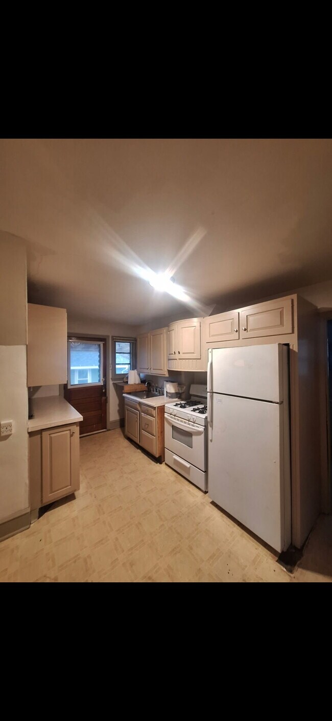 540 Wheeler Ave unit 3rd floor, Scranton, PA 18510 - photo 7