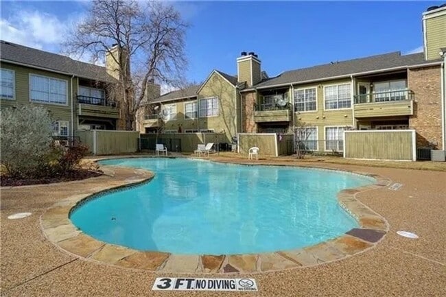 4115 Esters Rd, Irving, TX 75038 - photo 3