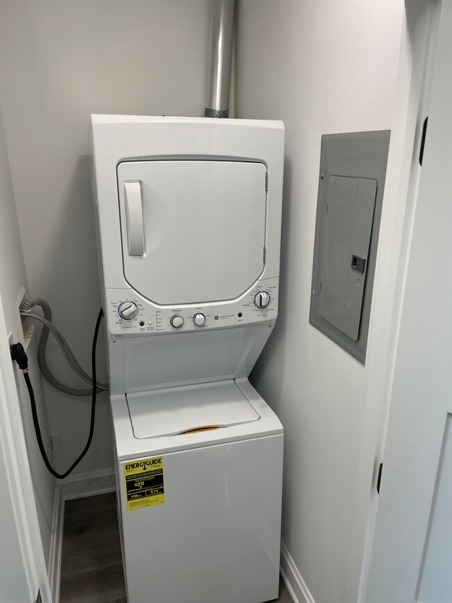 127 Tunxis Hill Rd unit 2, Fairfield, CT 06825 - photo 5