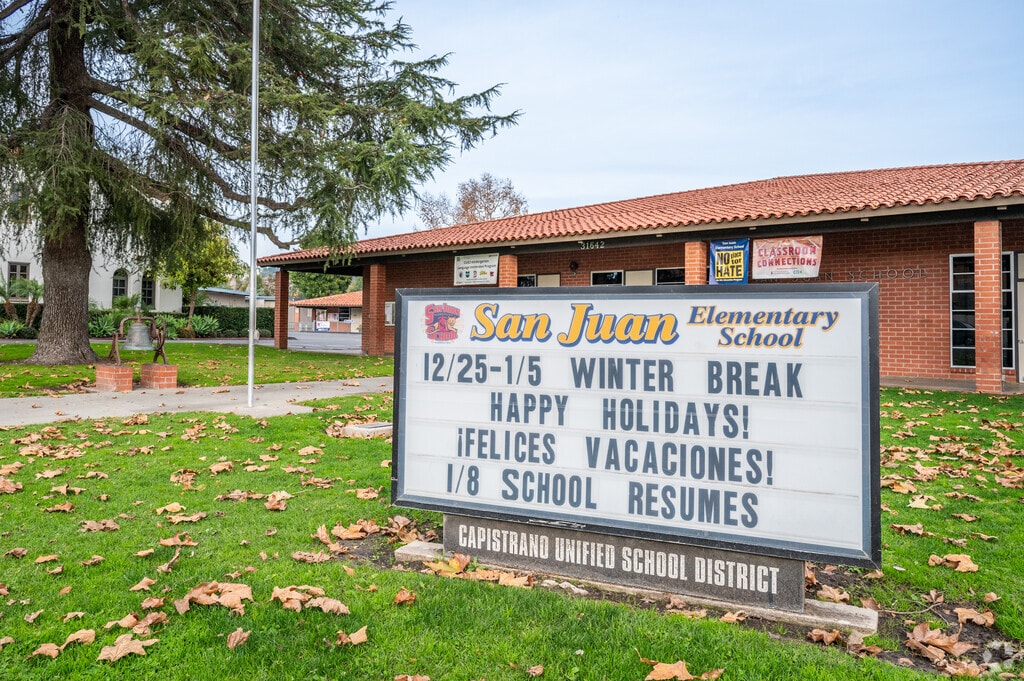 San Juan Elementary School is a public K-5 school.