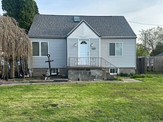 1025 E Broadway St, Bradley, IL 60915