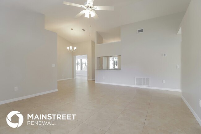 320 Morning Glory Dr, Lake Mary, FL 32746 - photo 2