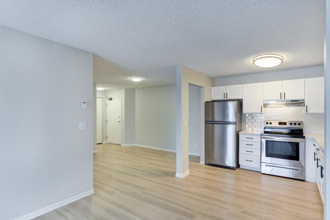 Avana West Park, Burnsville, MN 55337 - photo 5