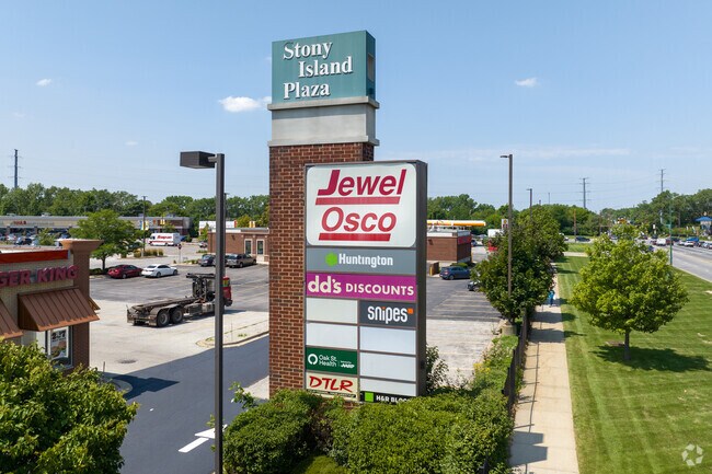 Stony Island Plaza is located just to the north of Trumbull Park.