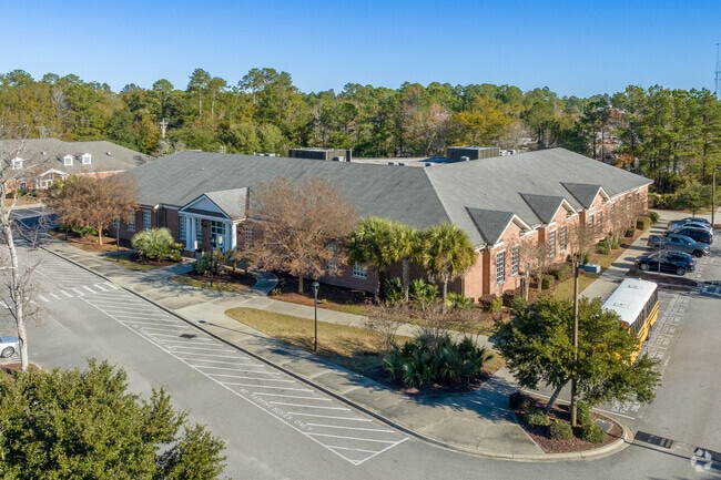 Hcs Scholars Academy High School prepares students for further education.