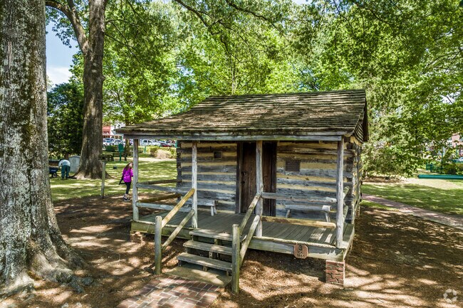 This rustic log cabin located in Collierville Town Square dates back to 1851.