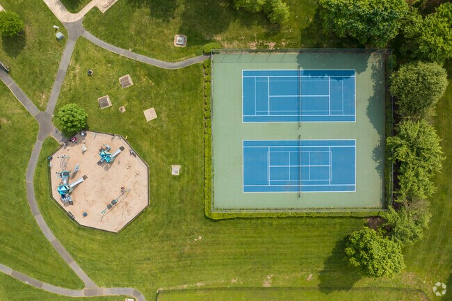 In Sugarland Run, VA, find a variety of recreational activities including tennis, basketball, and more.