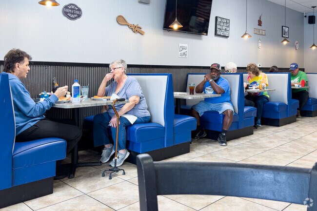 Locals love to eat at the Breakfast Club near Prairie Lake.