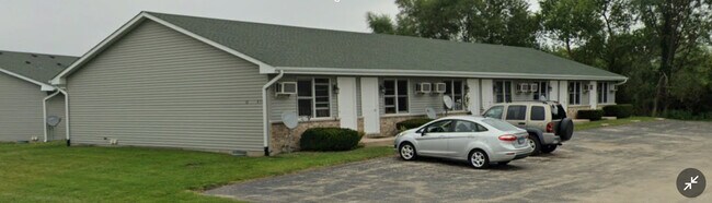 811 Covey Ln, Coal City, IL 60416 - photo 5