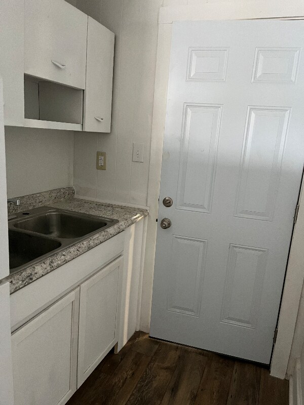 713 Adams, Muncie, IN 47302 - photo 1