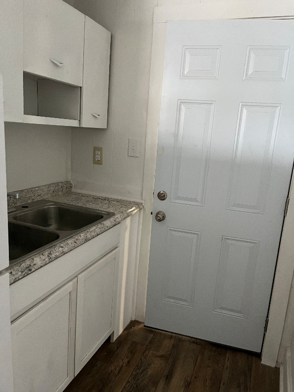 713 Adams, Muncie, IN 47302