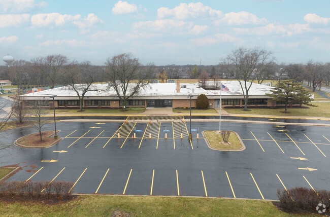 Flossmoor Hills Elementary School is for students PK-5TH grades and is in District 161.