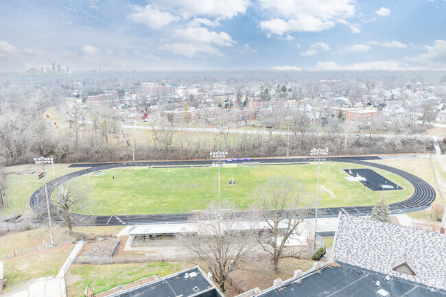 Thomas Carr Howe Community High School