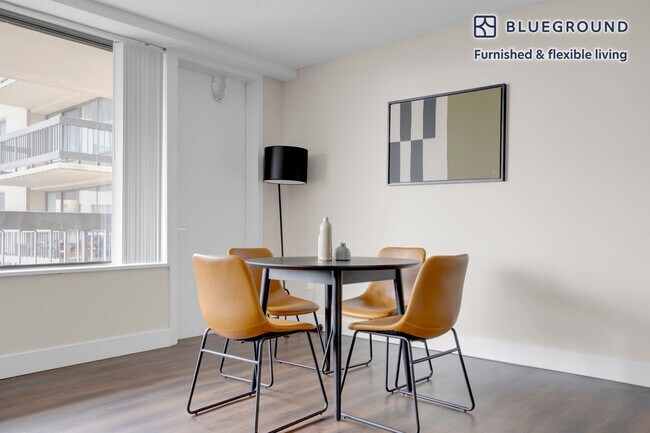 1515 Richmond Hwy unit FL12-ID445, Arlington, VA 22202 - photo 5