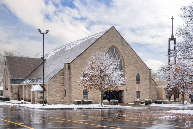 Our Lady of Peace Roman Catholic Church welcomes practitioners in Clarence, NY.