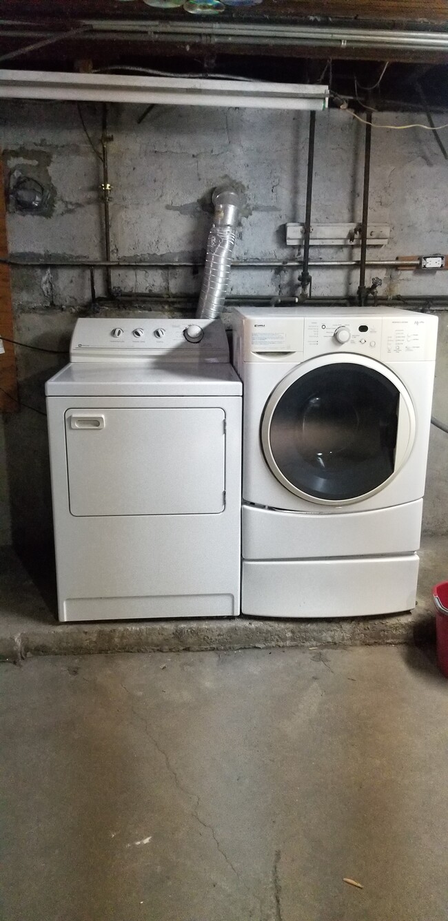 4417 N Keokuk Ave unit 1st floor, Chicago, IL 60630 - photo 3