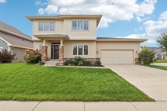 9919 Bronze Leaf Ln, Middleton, WI 53562