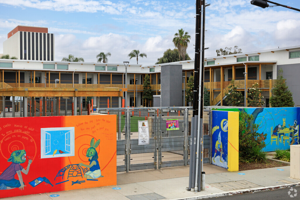 El Sol Santa Ana Science And Arts Academy, Rankings & Reviews - Homes.com