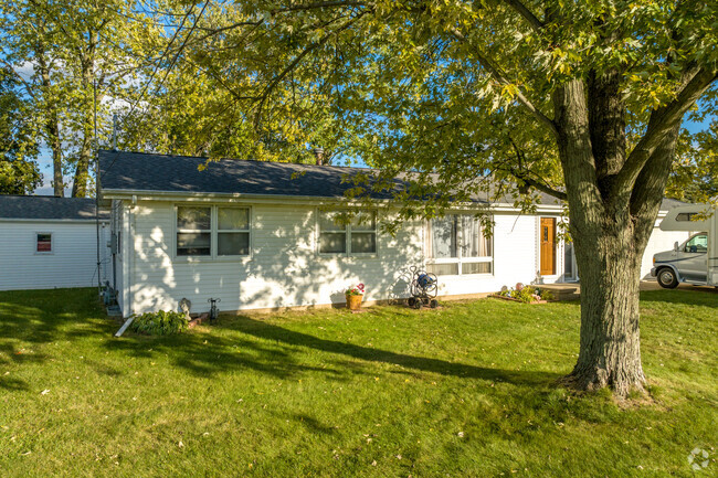 Mid-century single story home in the Hillcrest area of Peoria, IL.