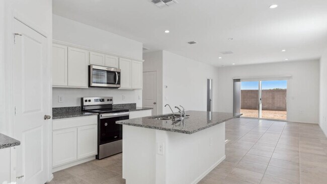 2050 W Sentiero Ave, Apache Junction, AZ 85120 - photo 3