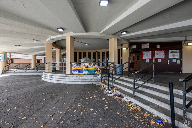 72% of Victory Collegiate High School students are at least proficient in math