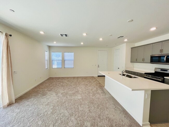 27019 Evening Sky Plaza, Valencia, CA 91381 - photo 4