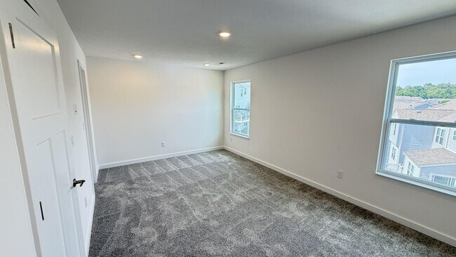 179 Lockheed Dr, Moon Township, PA 15108 - photo 6